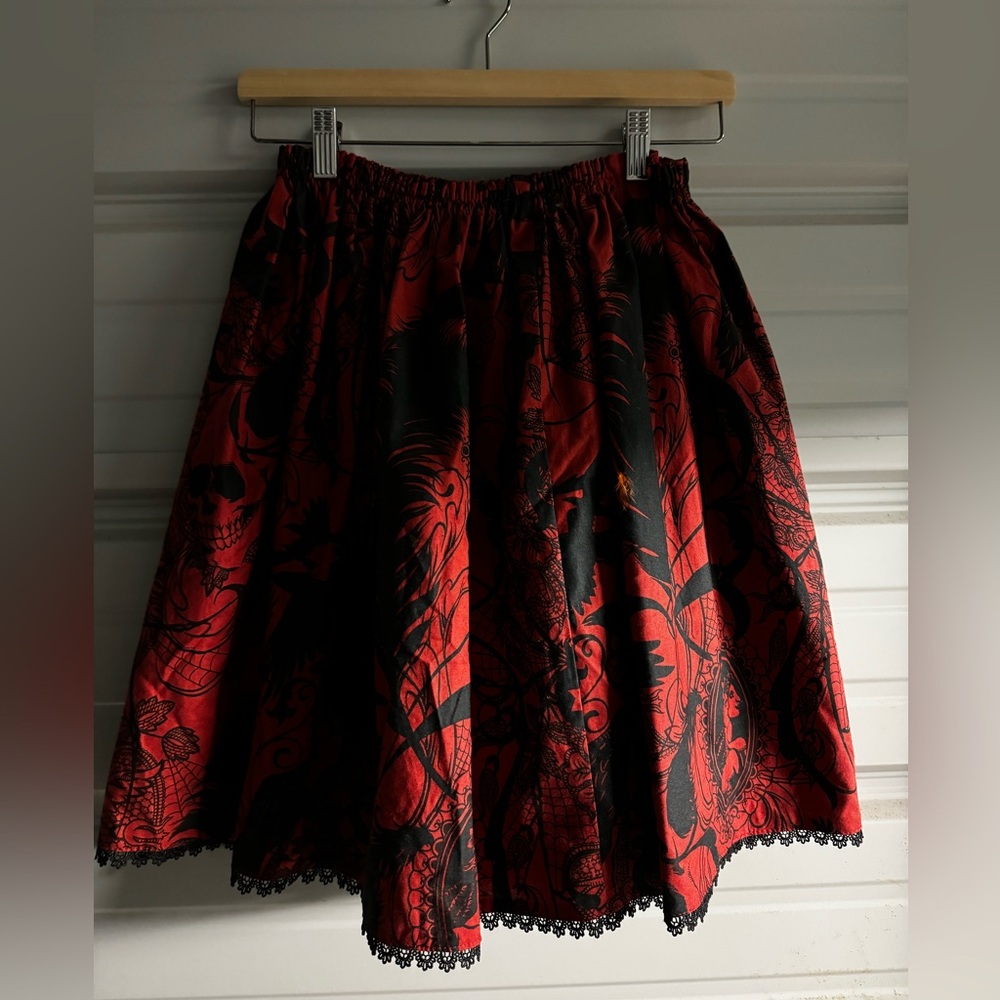 Women’s Size L Red & Black Gothic Raven Skirt